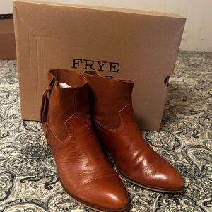 Frye & Co womens boots